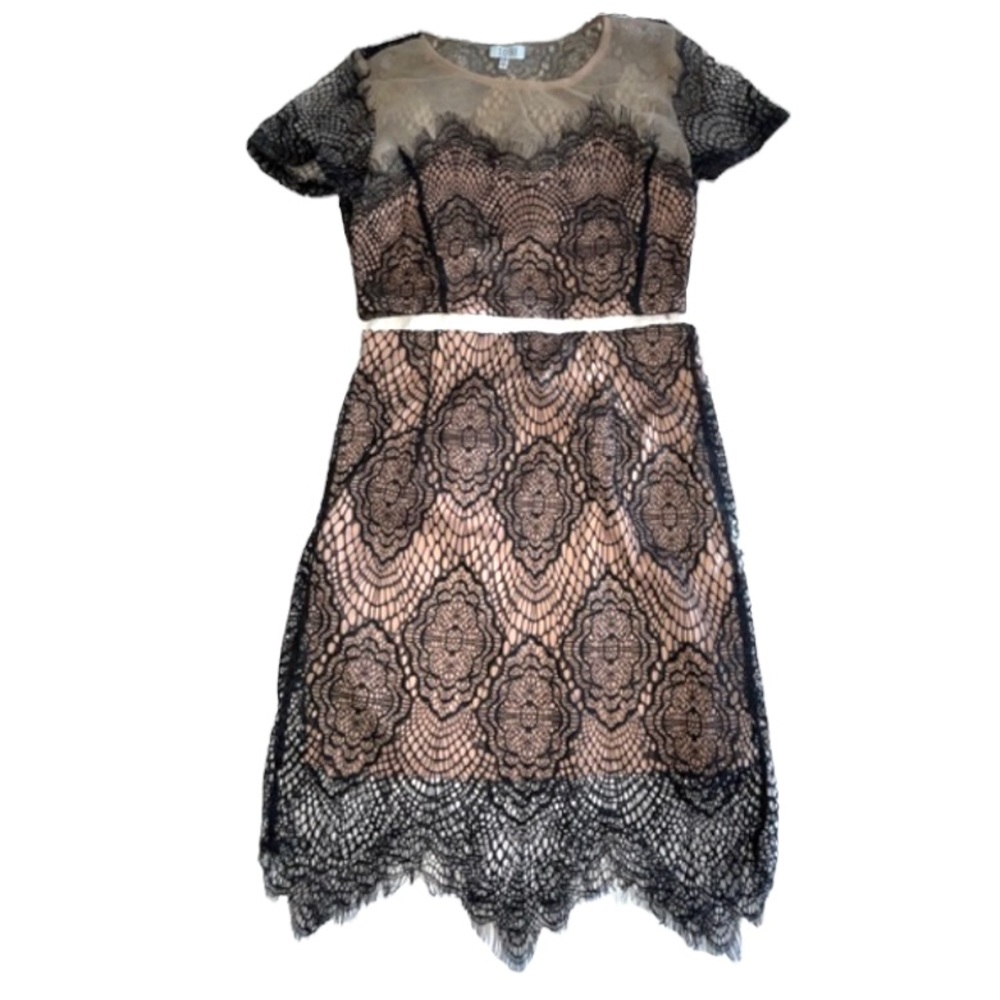 TOBI Two-Piece Black Lace Nude Set Size M - Picture 4 of 4